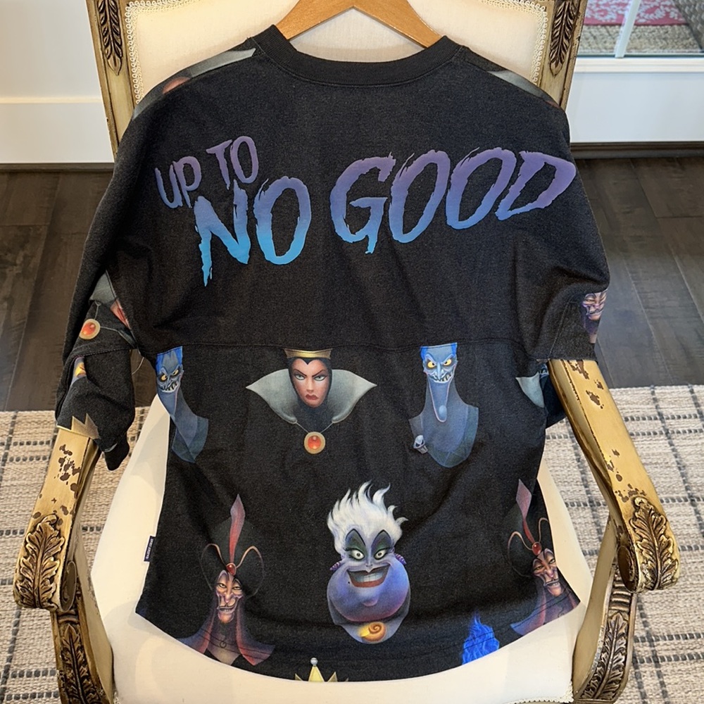 ✨NWT✨ Disney Villains Spirit Jersey for Adults Size Small